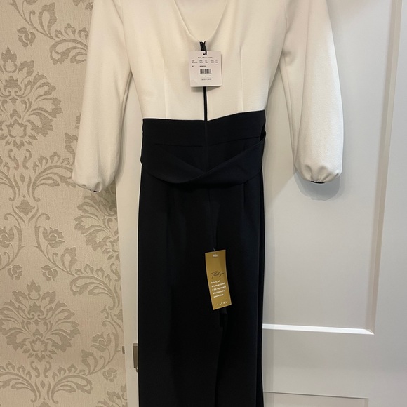 Women’s Jumpsuit - Picture 2 of 3